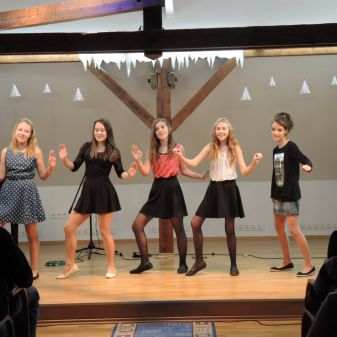 Vánoční pěvecké vystoupení žáků třídy Jany Borkové, 7. 12. 2016