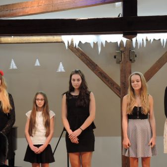 Vánoční pěvecké vystoupení žáků třídy Jany Borkové, 7. 12. 2016