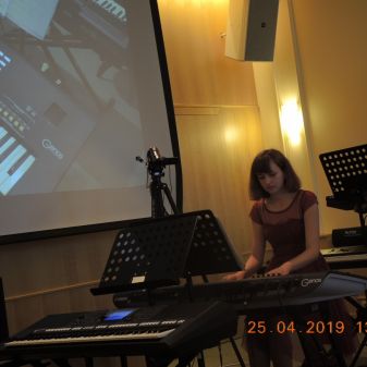 Krajské kolo soutěže - hra na elektronické klávesové nástroje