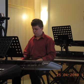 Krajské kolo soutěže - hra na elektronické klávesové nástroje