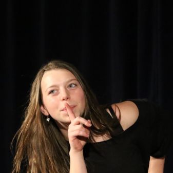 Svět pohádek - vystoupení TO a žáků pěvecké třídy L. Honzlové, 12. 12. 2016