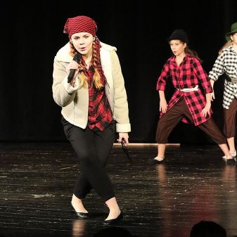 Svět pohádek - vystoupení TO a žáků pěvecké třídy L. Honzlové, 12. 12. 2016