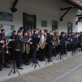 Dechový orchestr mladých a mažoretky ZUŠ - pochod městem k 80.výročí Gymnázia Humpolec, 16. 9. 2017