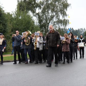 Dechový orchestr mladých a mažoretky ZUŠ - pochod městem k 80.výročí Gymnázia Humpolec, 16. 9. 2017