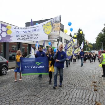 Dechový orchestr mladých a mažoretky ZUŠ - pochod městem k 80.výročí Gymnázia Humpolec, 16. 9. 2017