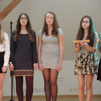 Třídní pěvecká vystoupení žáků Jany Borkové, duben 2016
