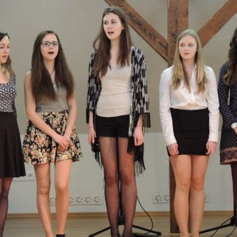 Třídní pěvecká vystoupení žáků Jany Borkové, duben 2016