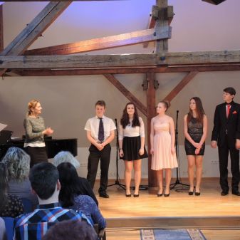 Absolventský koncert žáků J. Borkové a B. Petroviće, 27. 4. 2016