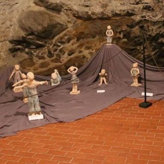 Výstava keramiky Baletky na zámku v Žirovnici