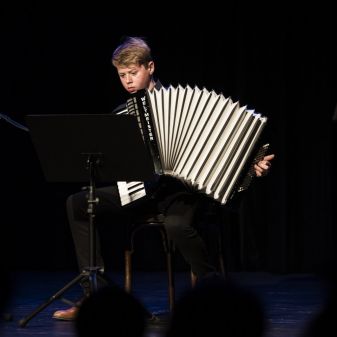 Galakoncert k 75. výročí ZUŠ, 9. 11. 2021, Divadlo Za komínem