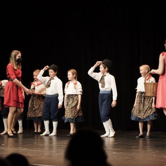 Galakoncert k 75. výročí ZUŠ, 9. 11. 2021, Divadlo Za komínem