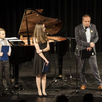 Galakoncert k 75. výročí ZUŠ, 9. 11. 2021, Divadlo Za komínem