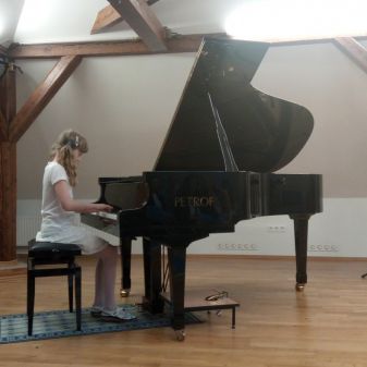 Klavírní večírek č. 4, 10. 4. 2017