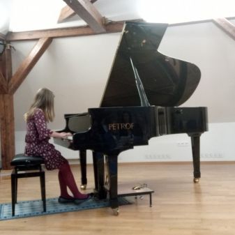 Klavírní večírek č. 4, 10. 4. 2017