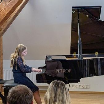 C:\fakepath\PXL 20250318 173142857