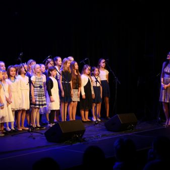 Šťastné & Veselé 2019! (žáci J. Borkové, L. Honzlové, M. Dvořáka)