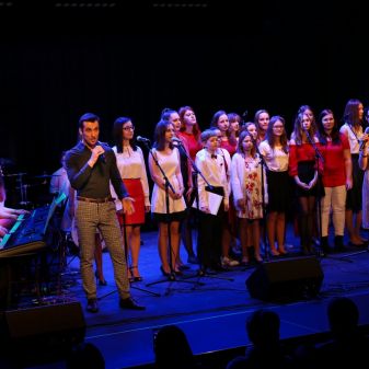 Šťastné & Veselé 2019! (žáci J. Borkové, L. Honzlové, M. Dvořáka)