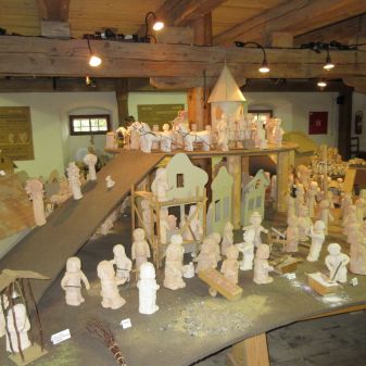 Výstava Recyklohraní, 7. 8. - 31. 10. 2017, zámek Žirovnice